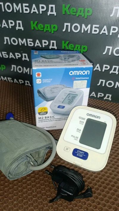 Лот: 21507556. Фото: 1. Тонометр Omron M2 Basic. Оборудование