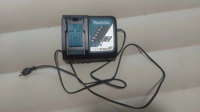 Лот: 20601508. Фото: 1. Зарядное устройство makita dc18rc. Электроинструмент