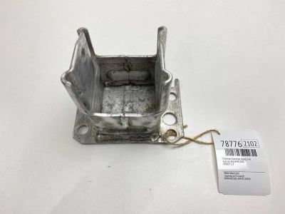 Лот: 21179848. Фото: 1. Усилитель бампера Audi A8 2003... Кузов