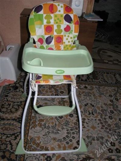 Лот: 2391057. Фото: 1. Стульчик для кормления Geoby. Стульчики для кормления