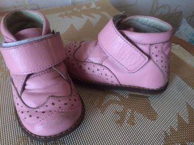 Лот: 12658980. Фото: 1. Кожаные демисезонные розовые ботиночки... Ботинки