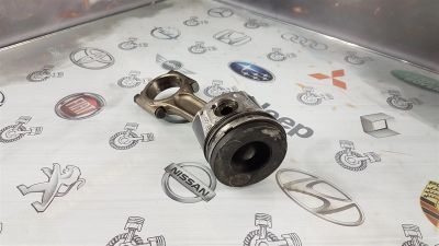Лот: 23591488. Фото: 1. Шатун Peugeot 407 DW10BTED4 (RHR... Двигатель и элементы двигателя