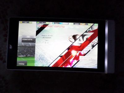 Лот: 2975993. Фото: 1. Sony Xperia S цена не реальная... Кнопочные мобильные телефоны