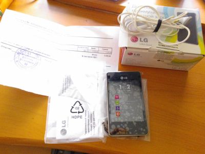 Лот: 4650881. Фото: 1. Lg t375. Смартфоны