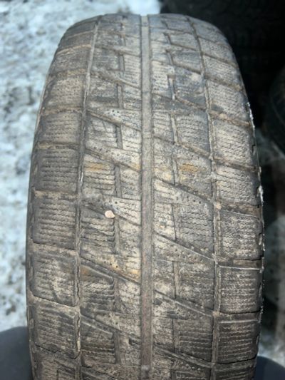 Лот: 25025758. Фото: 1. (1шт)195-65-15 Bridgestone Revo2. Шины