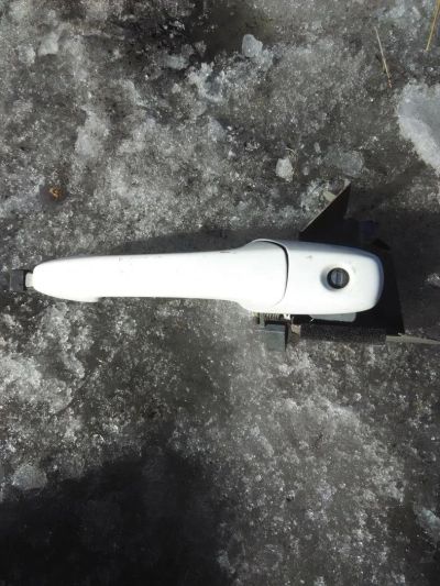 Лот: 9296128. Фото: 1. Ручка двери Mazda 3. Кузов