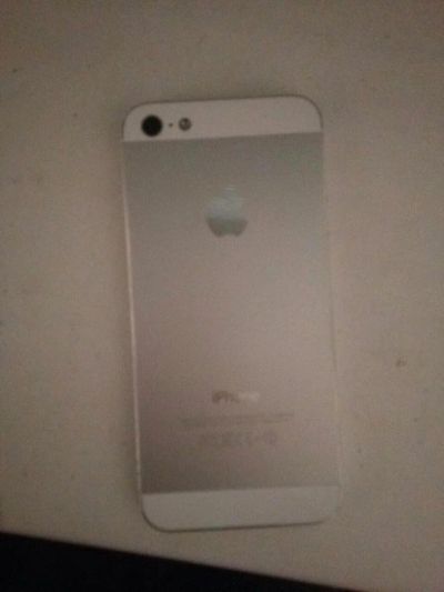 Лот: 9668651. Фото: 1. iPhone 5. Смартфоны