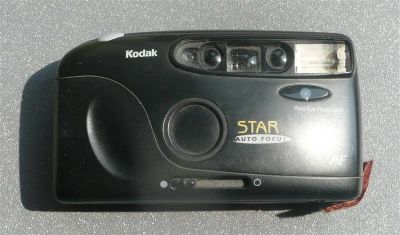 Лот: 1036254. Фото: 1. Фотоаппарат Kodak - отдам!. Плёночные компактные