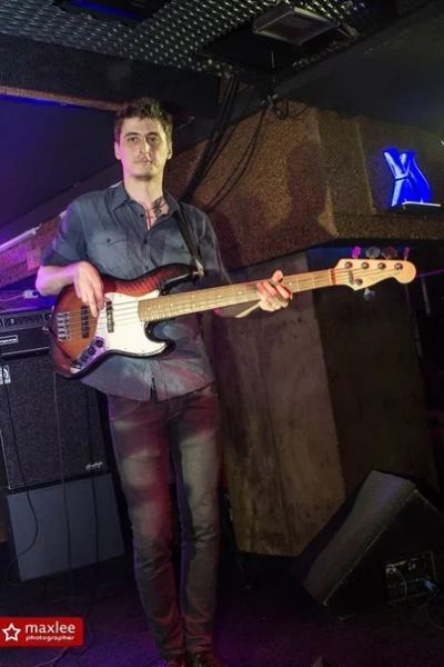 Лот: 4301347. Фото: 1. Fender Jazz Bass 5str. Гитары