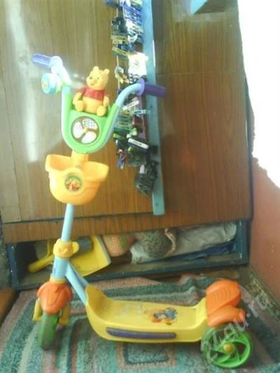 Лот: 468598. Фото: 1. самокат для девочки 4-6 лет. Другое (дети растут)