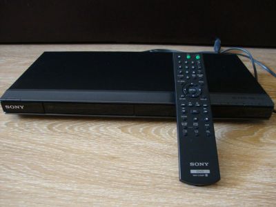 Лот: 9226073. Фото: 1. Плеер DVD Sony. DVD, Blu-Ray плееры
