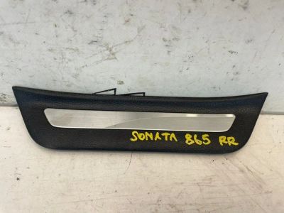 Лот: 24809765. Фото: 1. накладка порога внутренняя Hyundai... Кузов