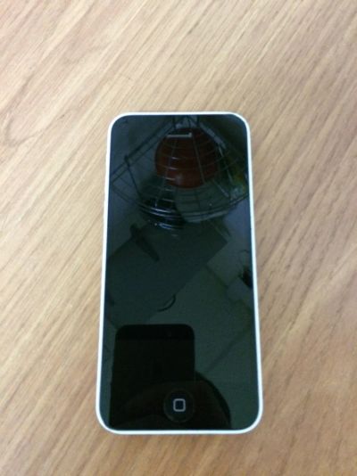 Лот: 6786209. Фото: 1. iphone 5c. Смартфоны