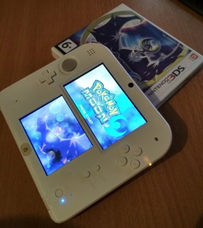Лот: 12775653. Фото: 1. Nintendo 2DS White and Red. Игровые приставки, консоли