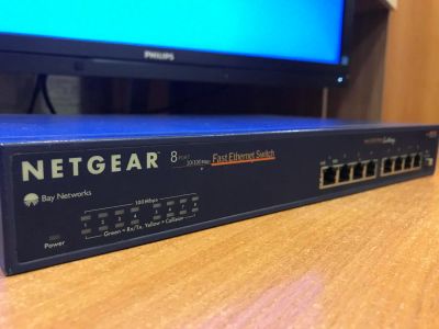 Лот: 10913285. Фото: 1. Netgear 8 Port FS 508 ( свитч... Коммутаторы