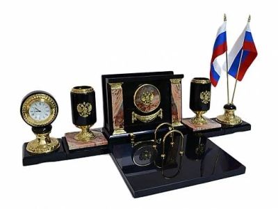 Лот: 12116507. Фото: 1. Письменный прибор. Часы из яшмы... Сувенирные наборы