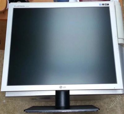Лот: 2722444. Фото: 1. LCD ( ЖК ) монитор LG Flatron... ЖК-мониторы