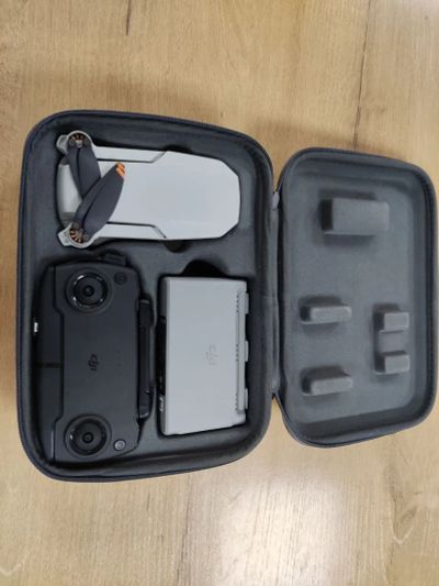 Лот: 19320776. Фото: 1. Квадрокоптер DJI Mini SE Fly More... Квадрокоптеры
