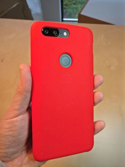 Лот: 11281680. Фото: 1. Oneplus 5t. Смартфоны