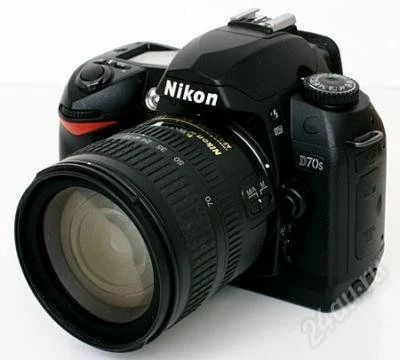 Лот: 1049658. Фото: 1. Nikon D70s + батарейная ручка... Цифровые зеркальные