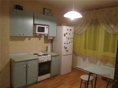 Лот: 7533438. Фото: 1. 2х комнатная квартира Сдам Киренского... Квартиры, студии