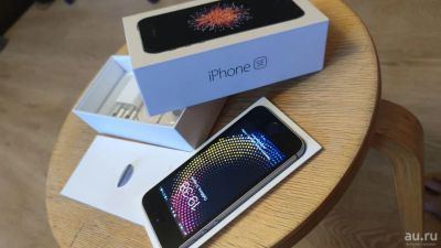 Лот: 17926846. Фото: 1. iphone se. Смартфоны