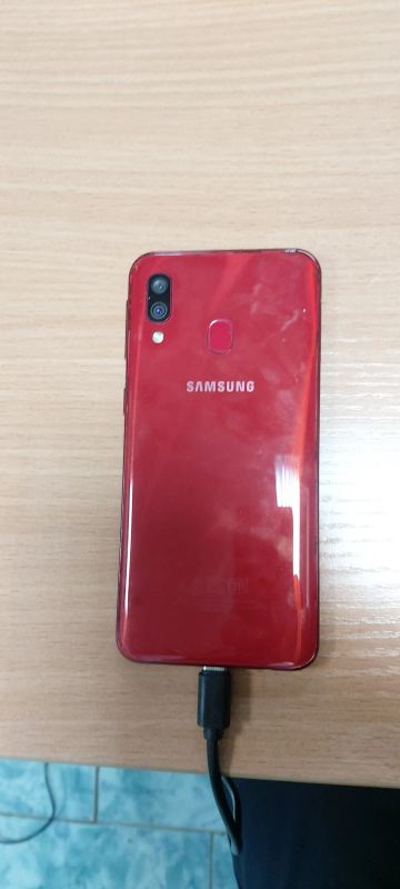 Лот: 19838028. Фото: 1. Samsung A405FM galaxy a40. Смартфоны
