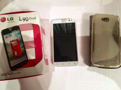 Лот: 11051686. Фото: 1. Смартфон LG (D410). Смартфоны