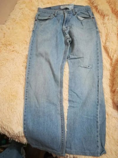 Лот: 10254014. Фото: 1. Джинсы Levi's. Брюки, джинсы, шорты