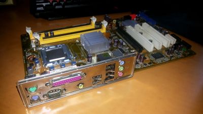Лот: 13364300. Фото: 1. Материнская плата №14 Asus p5kpl... Материнские платы