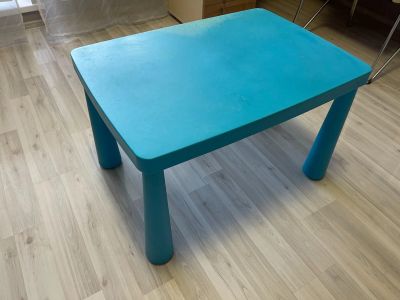 Лот: 20983054. Фото: 1. Детский стол IKEA маммут. Столики, стулья, парты