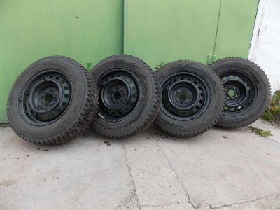 Лот: 3271989. Фото: 1. 185/70 r14 Dunlop зимняя резина... Шины на дисках