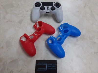 Лот: 18680203. Фото: 1. 2 чехла на геймпад Dualshock 4... Аксессуары, геймпады