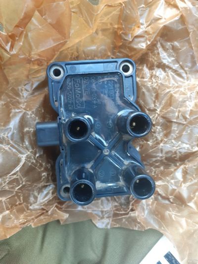 Лот: 16161323. Фото: 1. Катушка зажигания Ford Focus 1... Двигатель и элементы двигателя