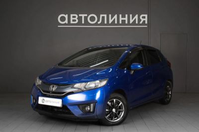 Лот: 22825745. Фото: 1. Honda Fit, III 1.3 CVT (100 л... Автомобили