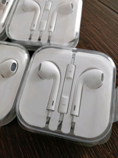 Лот: 6802716. Фото: 1. Гарнитура Наушники Earpods для... Красноярск