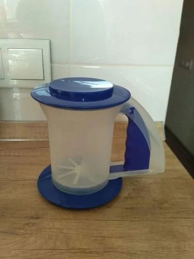 Лот: 11104257. Фото: 1. Сито для муки автоматическое Tupperware. Кухонные аксессуары