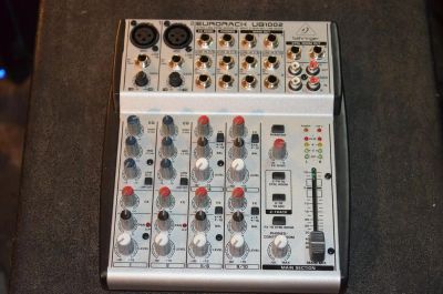 Лот: 3606122. Фото: 1. Behringer UB1002. Малошумящий... Микшеры, предусилители, микрофонные эффекты
