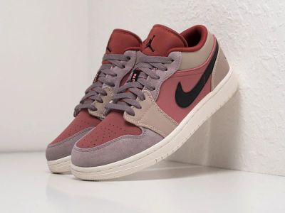 Лот: 19960974. Фото: 1. Кроссовки Nike Air Jordan 1 Low... Кеды, кроссовки, слипоны