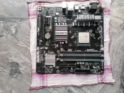 Лот: 24905022. Фото: 1. Материнская плата gigabyte с процессором... Материнские платы