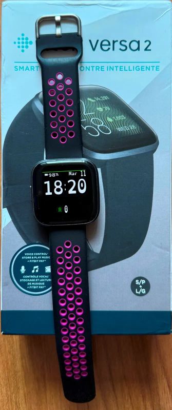 Лот: 25631922. Фото: 1. Смарт часы Fitbit Versa 2. Смарт-часы, фитнес-браслеты, аксессуары