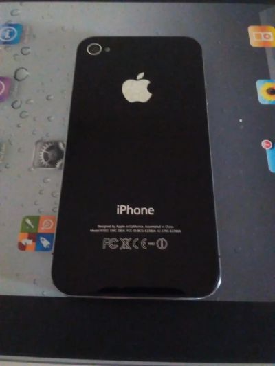 Лот: 7591352. Фото: 1. Apple iPhone 4 16Gb Black/Черный. Смартфоны