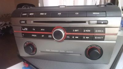 Лот: 5508559. Фото: 1. Магнитола мазда 3 mazda 3. Автомагнитолы