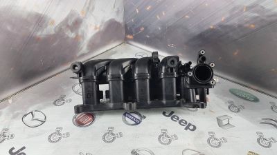 Лот: 23588242. Фото: 1. Коллектор впускной Suzuki Solio... Двигатель и элементы двигателя