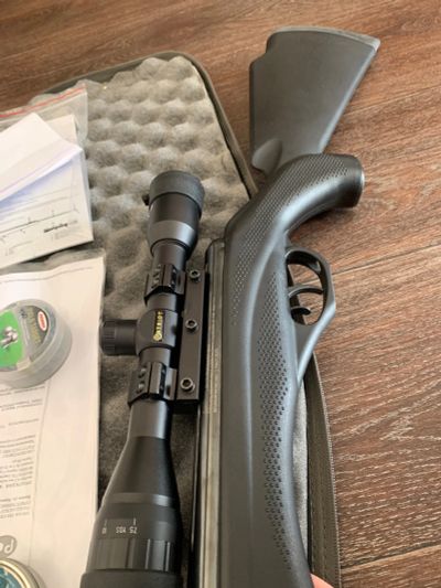 Лот: 18757484. Фото: 1. Пневматическая винтовка Crosman... Пневматическое оружие
