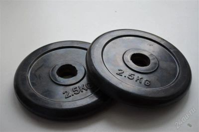 Лот: 2008643. Фото: 1. Блины 2,5 кг (5кг) обрезиненые... Штанги, блины