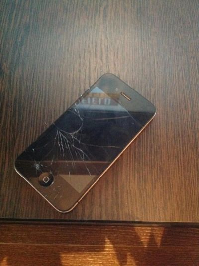 Лот: 7291950. Фото: 1. iPhone 4 32gb. Смартфоны