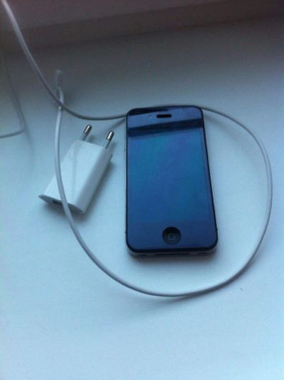 Лот: 6843069. Фото: 1. IPhone 4 черный 32гб. Смартфоны