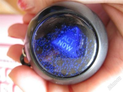 Лот: 1704334. Фото: 1. Брелок "Magic 8 ball" магический... Другое (сувениры, подарки)