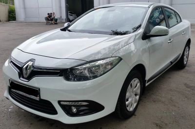 Лот: 10458200. Фото: 1. Renault Fluence Expression Рено... Автомобили